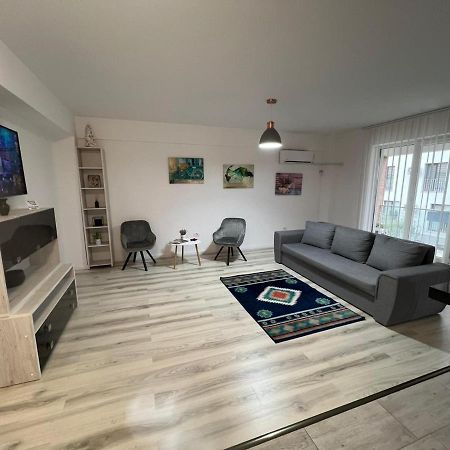 Chic Apartament Complex Inamstro Iasi Bagian luar foto